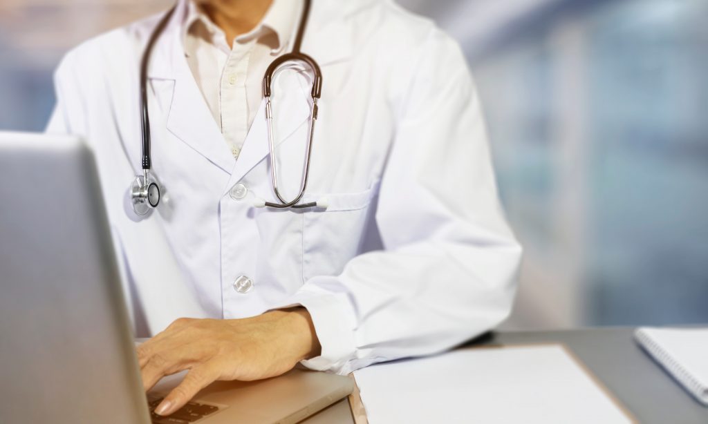 Etablissement de santé médecin soignant