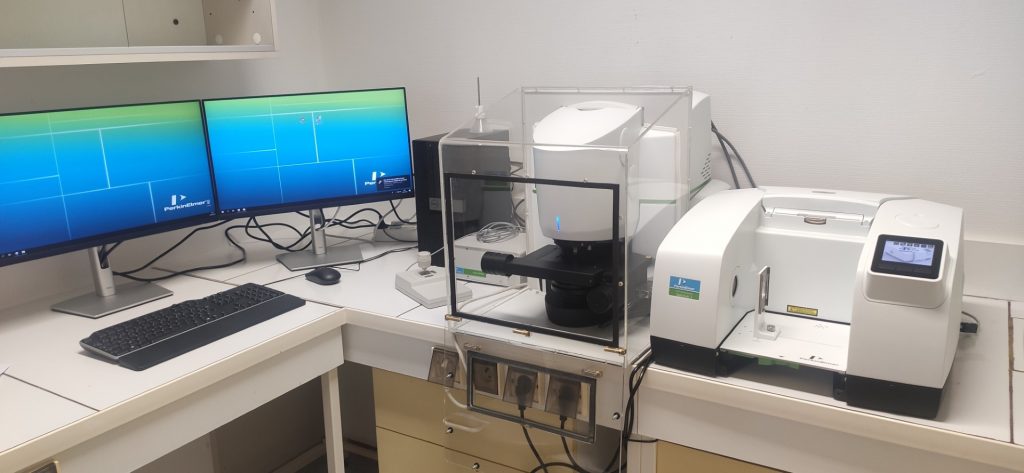 analyse microplastiques dans eaux marines par laboratoire QUALYSE